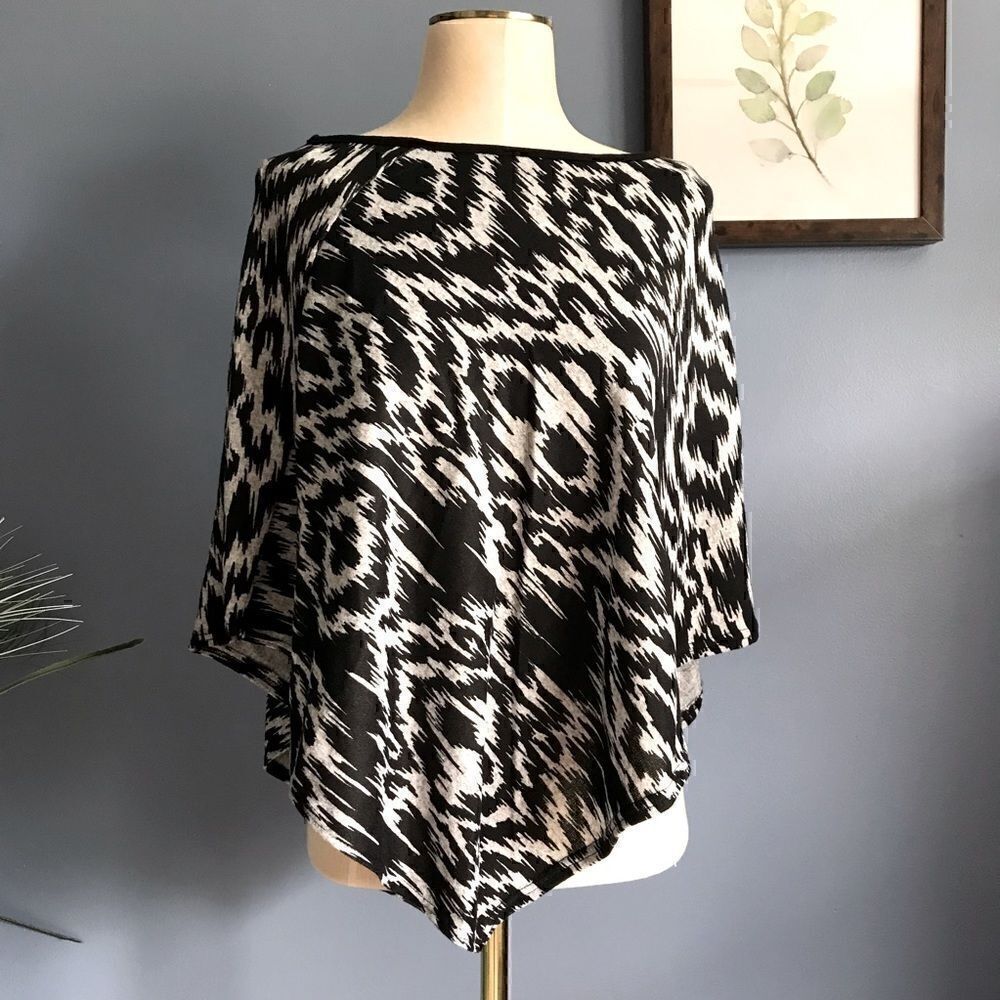 Hot Ginger Black Gray Print Poncho Wrap Top NWOT